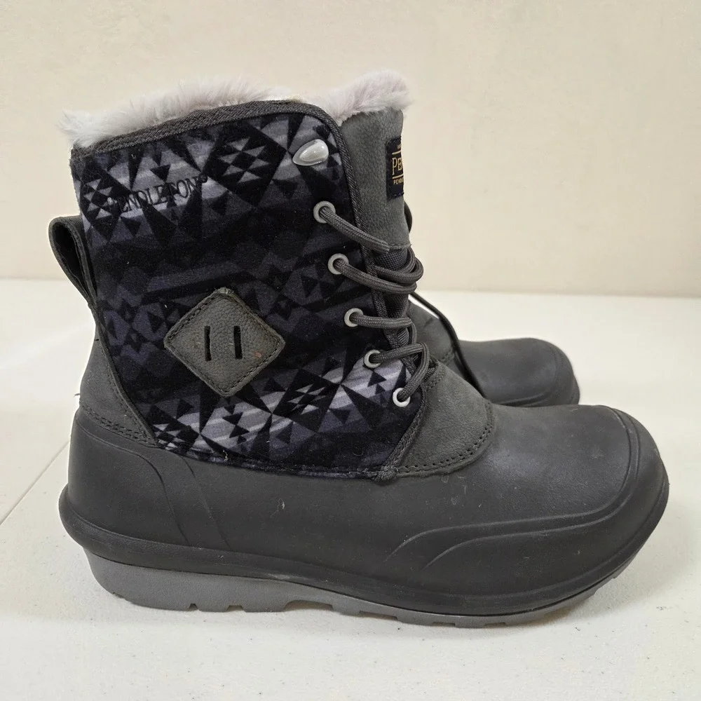 Pendleton Torngat Womens 11 Black Grey Geometric Faux Fur‎ Lined Snow Duck Boots